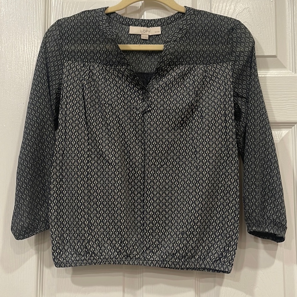 (NWOT) NEW LOFT 3/4 SLEEVES BLOUSE IN SIZE XXS PETITE